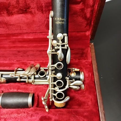 Intermediate Clarinet - Vintage, Made in Paris - Second Wind
